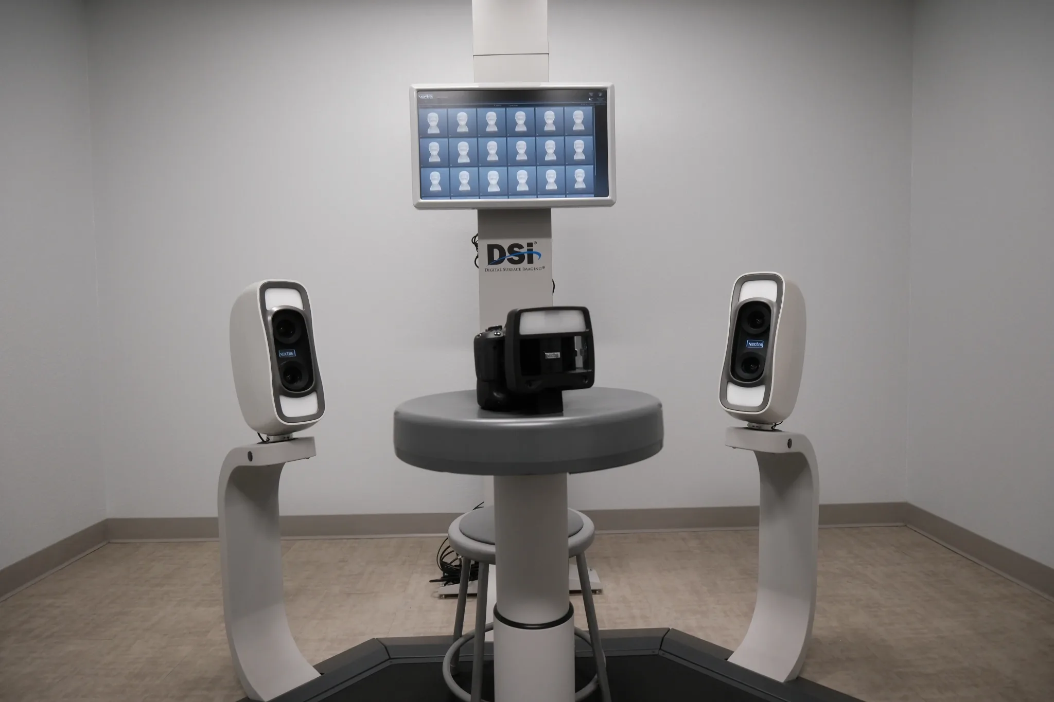 DSi imaging station used for head shape assessment